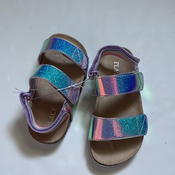 The Children Place, Holographic silver sandals, size 9. 100% faux leather - Picture 16 of 17